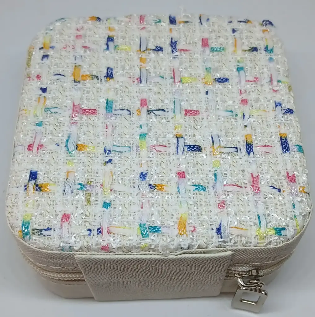 Porte-maquillage en box